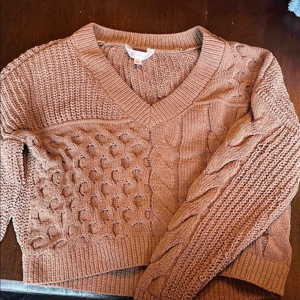 No Boundaries V-Neck Cable Knit Sweater - Brown